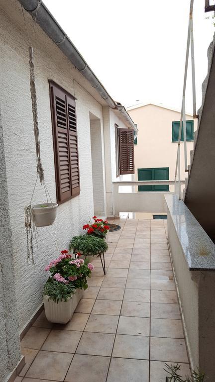 Apartments Bazilika Novalja Exterior photo