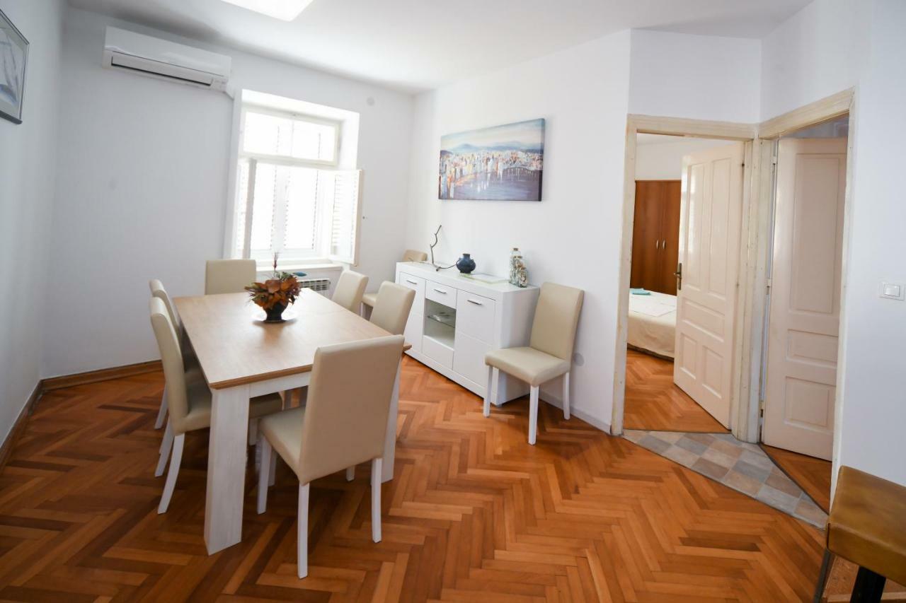 Apartments Bazilika Novalja Exterior photo